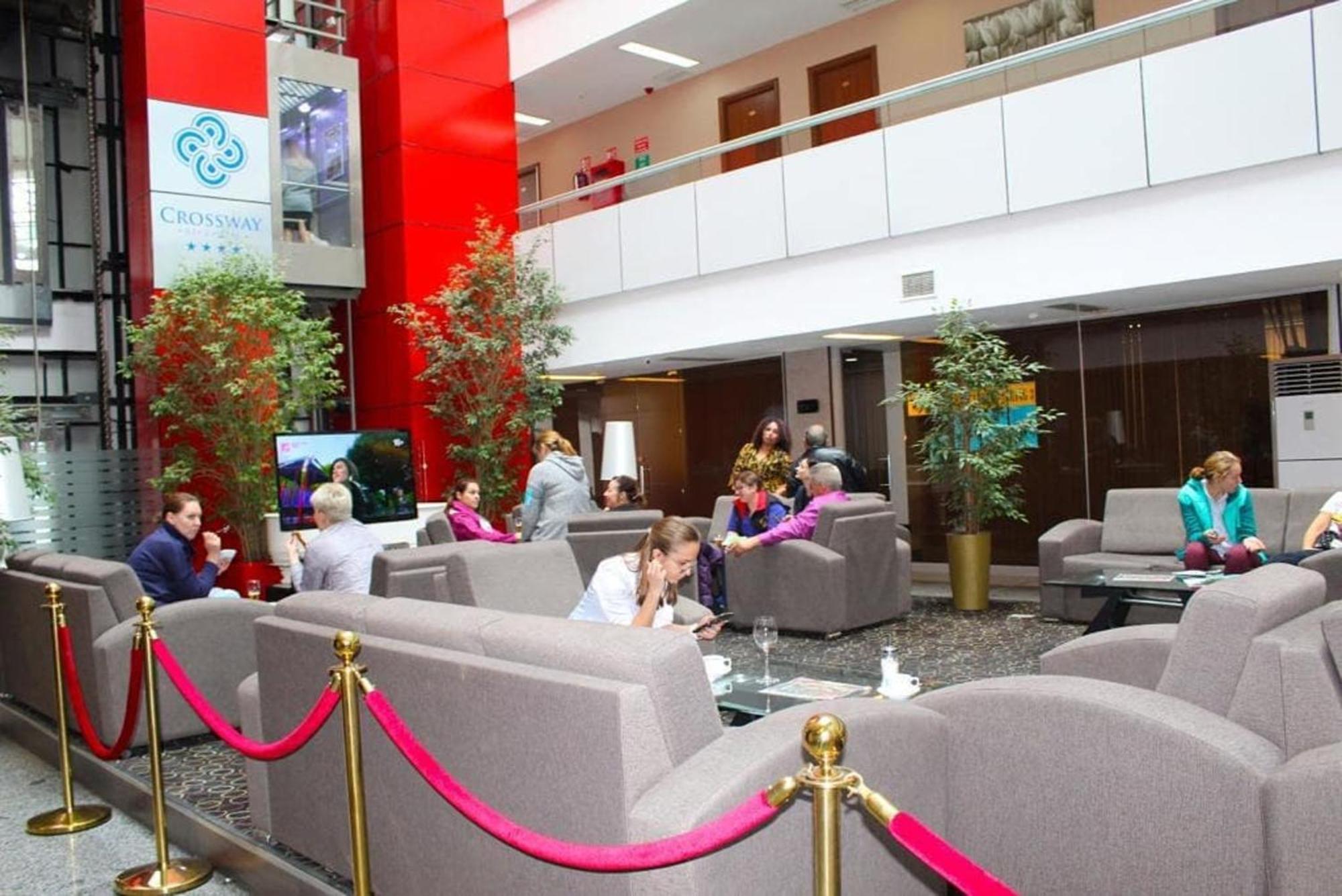 Crossway Hotel Masazir Exterior photo